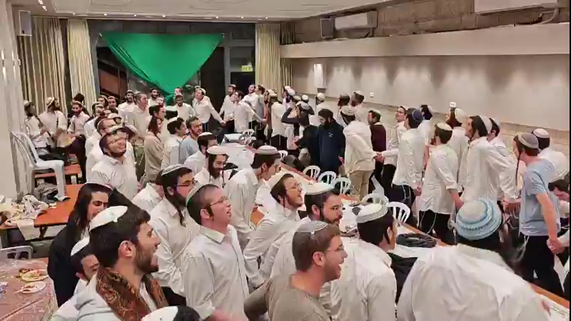 The Yeshiva of Mercaz Harav in song and dance over the downfall of the tyrant Khamenei