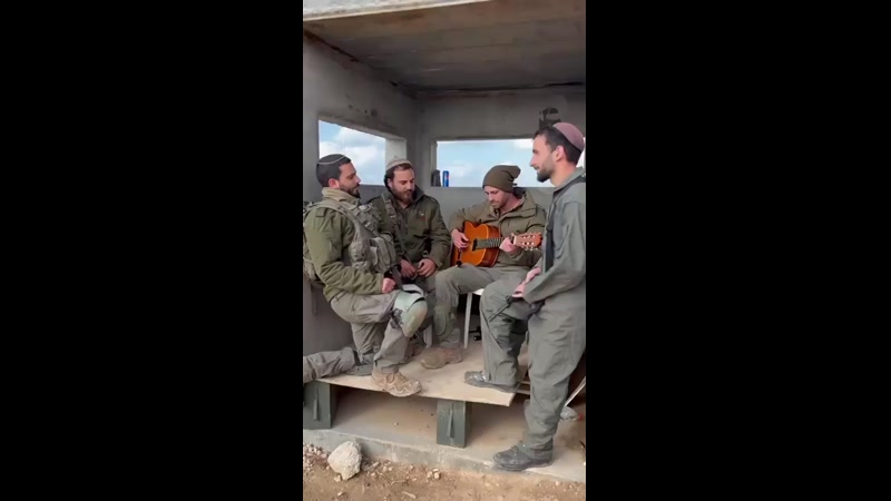 VIDEO: Beautiful clip of Israeli soldiers singing for Shabbos 