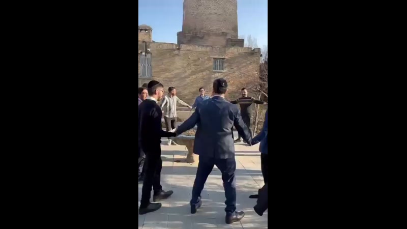 VIDEO: Jews in Iran Dancing by the grave of Mordechai and Esther 