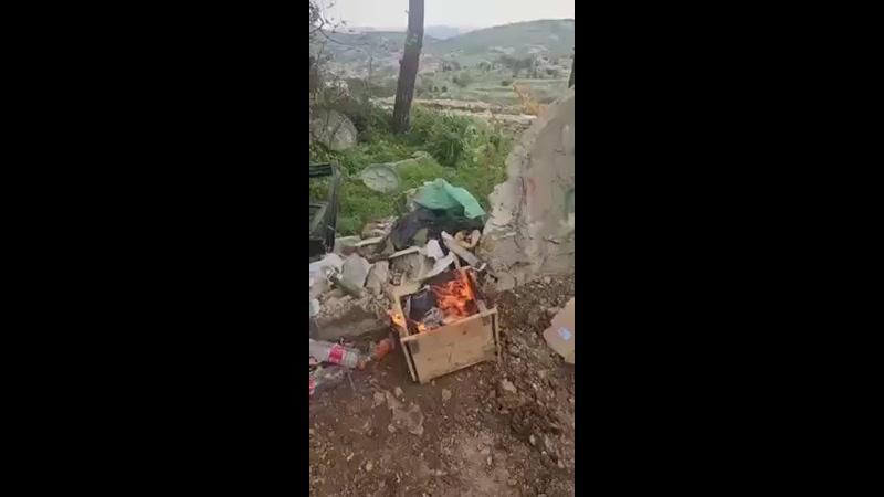 IDF SOLDIERS BURN CHAMETZ IN LEBANON