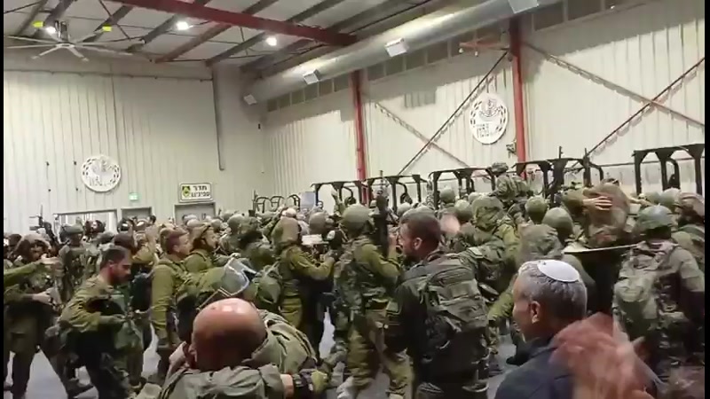 VIDEO: IDF SOLDIERS DANCING