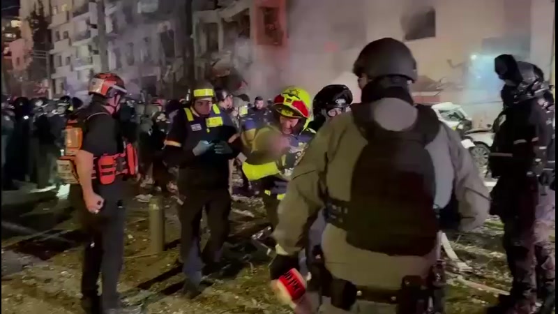 DRAMATIC VIDEO after an Iranian missile attack in israel 