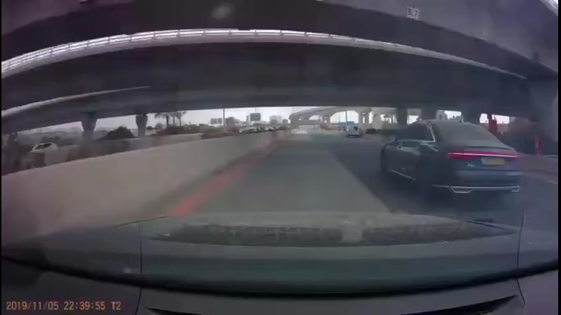 VIDEO: ISRAELI DRIVER ON ROUTE 431 NEARLY HIT BY IRANIAN MISSILE DEBRIS — MISSES BY INCHES